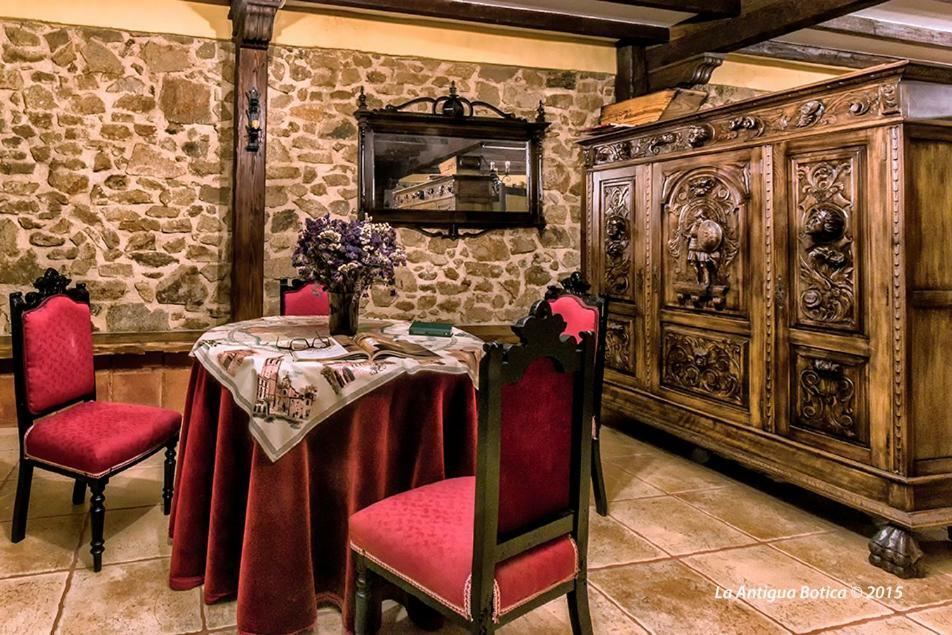 Pensjonat La Antigua Botica Pasarón Zewnętrze zdjęcie